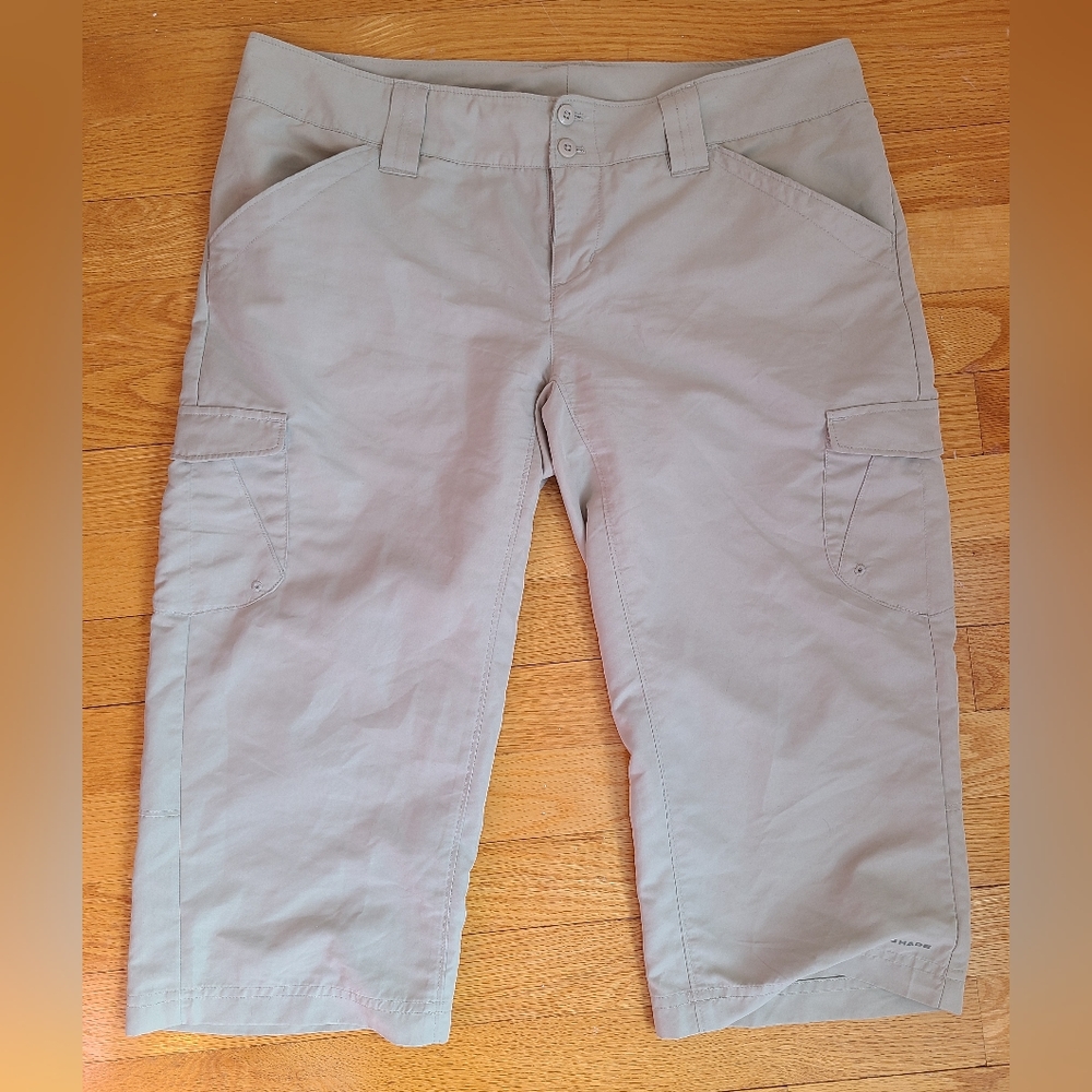 🌟Columbia Size 6 Lightweight Cargo Capris